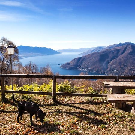Casa Del Borgo "Aria & Acqua" Sul Lago Maggiore Maccagno Kültér fotó
