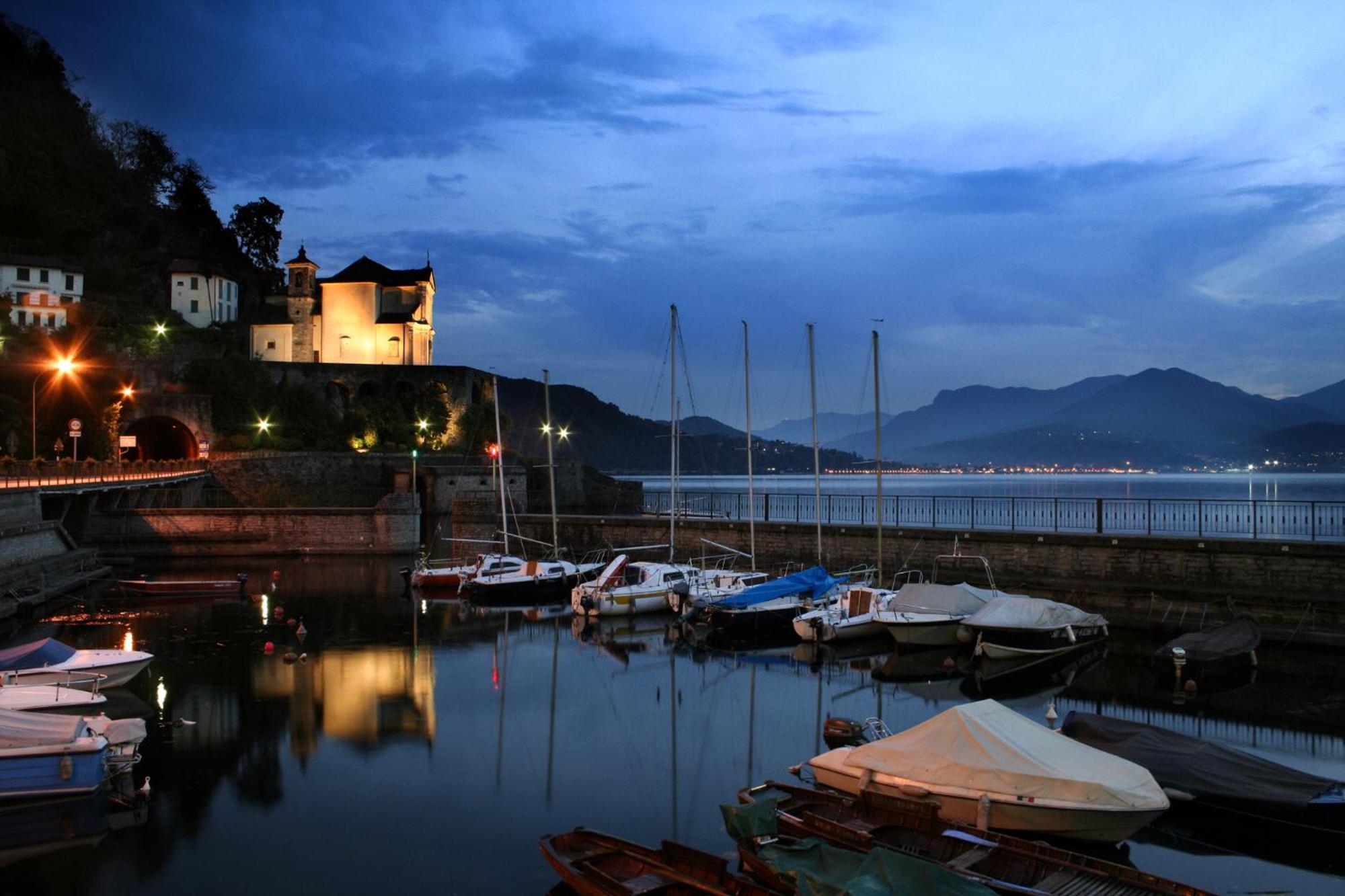 Casa Del Borgo "Aria & Acqua" Sul Lago Maggiore Maccagno Kültér fotó