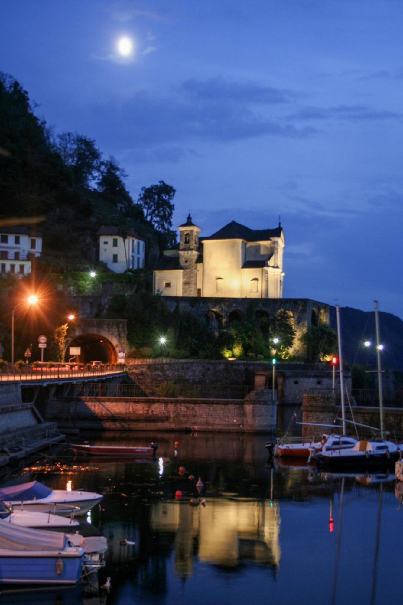 Casa Del Borgo "Aria & Acqua" Sul Lago Maggiore Maccagno Kültér fotó